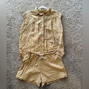Magic Linen small set flowy shorts button top pajamas